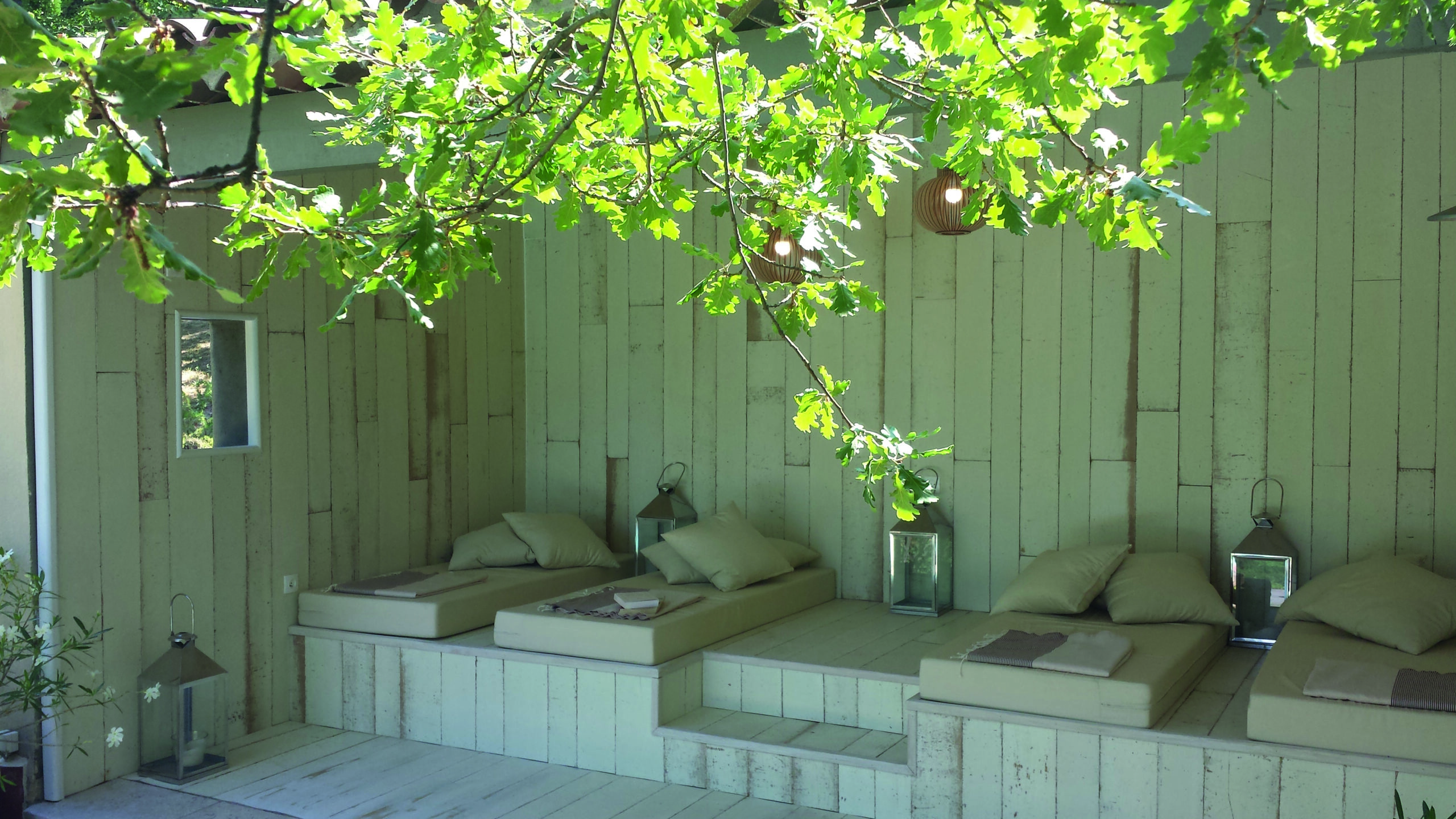 Aged flooring Paint collection White - Image 2